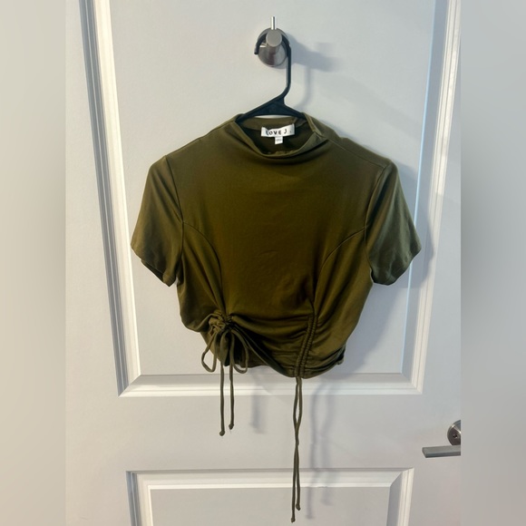 Love J Drawstring Side Solid Cropped T-Shirt - Olive Green L - Picture 3 of 4